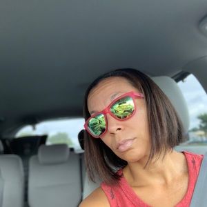 Meet your Posher, Alana